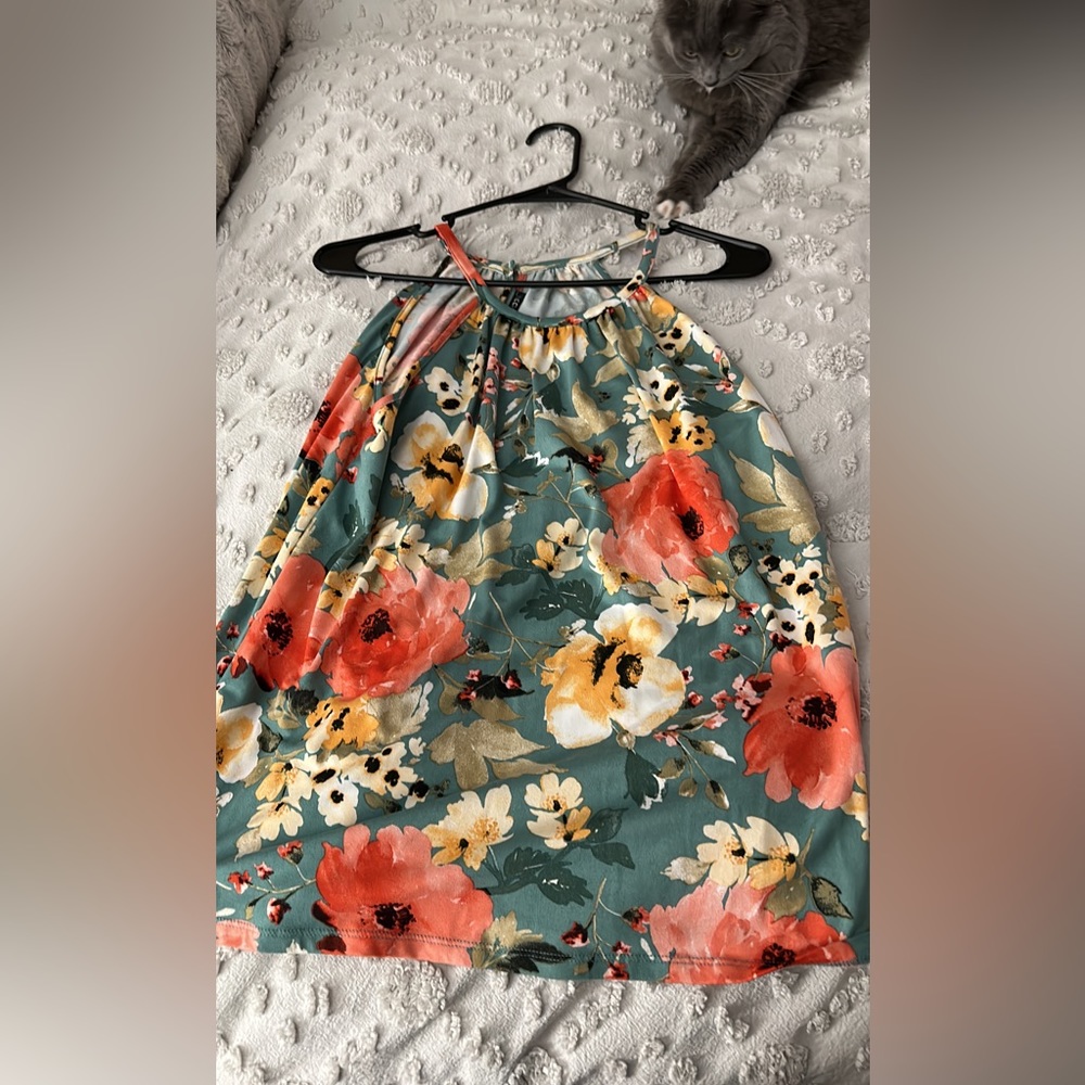 Floral green tank